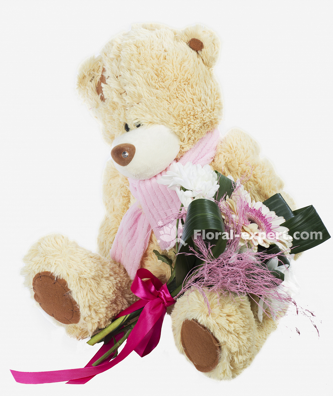 Romantic teddy bear